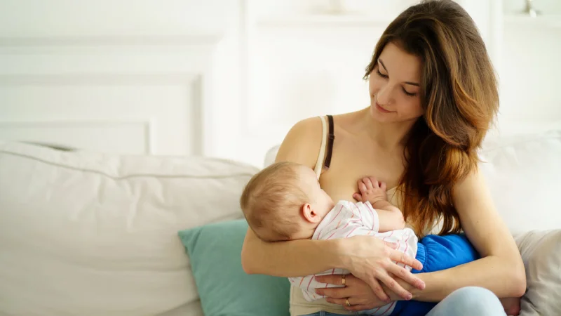 شیر دادن با پروتز سینه بی خطر است؟