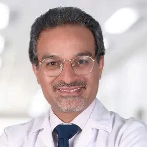 دکتر اکبر بیات فلوشیپ جراحی سر و گردن