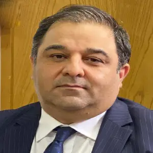 دکتر وحید حریری نیا متخصص جراحی عمومی و فعال در جراحی پستان
